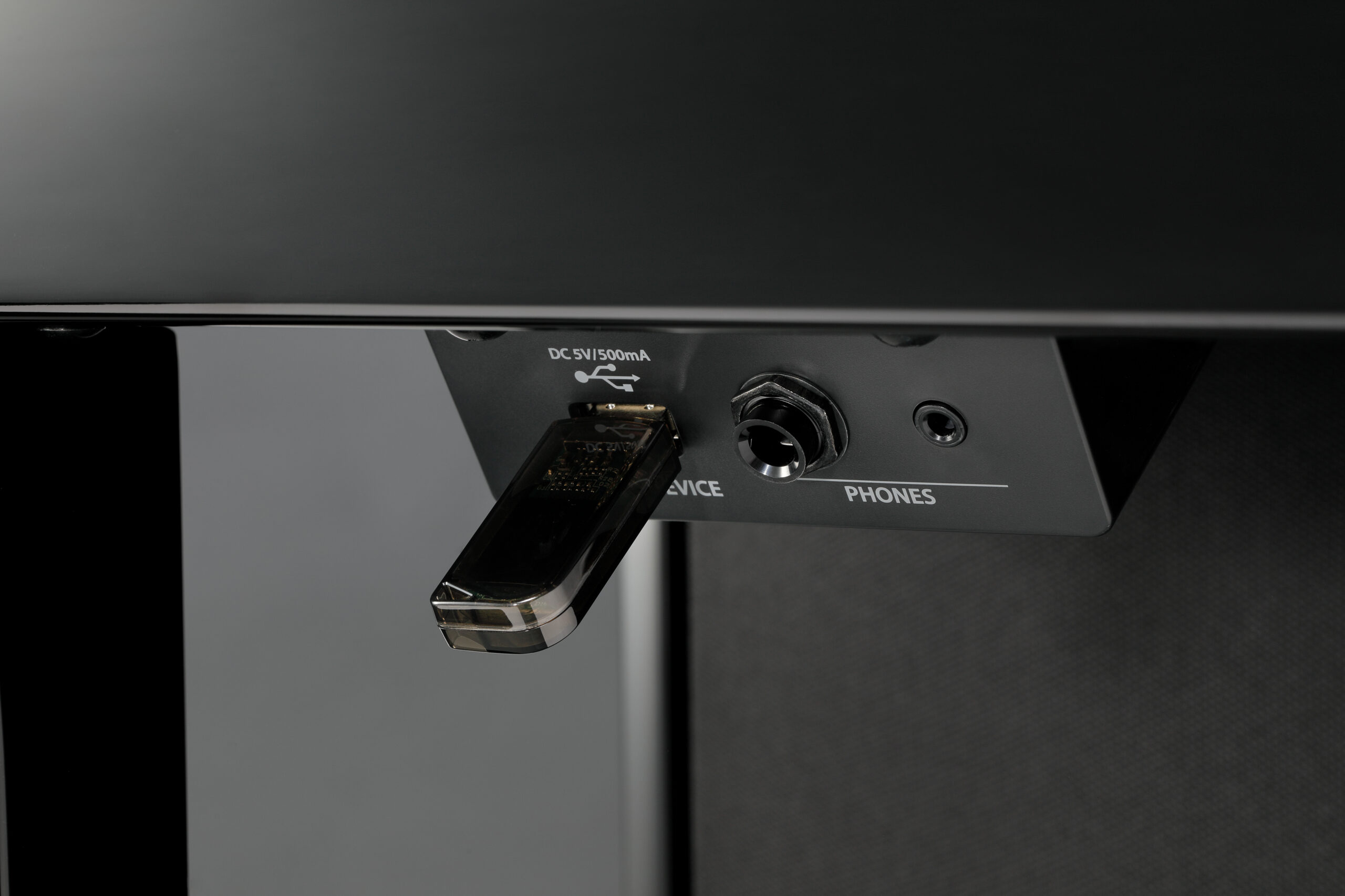 Kawai CA901 Digital Piano - Image 4