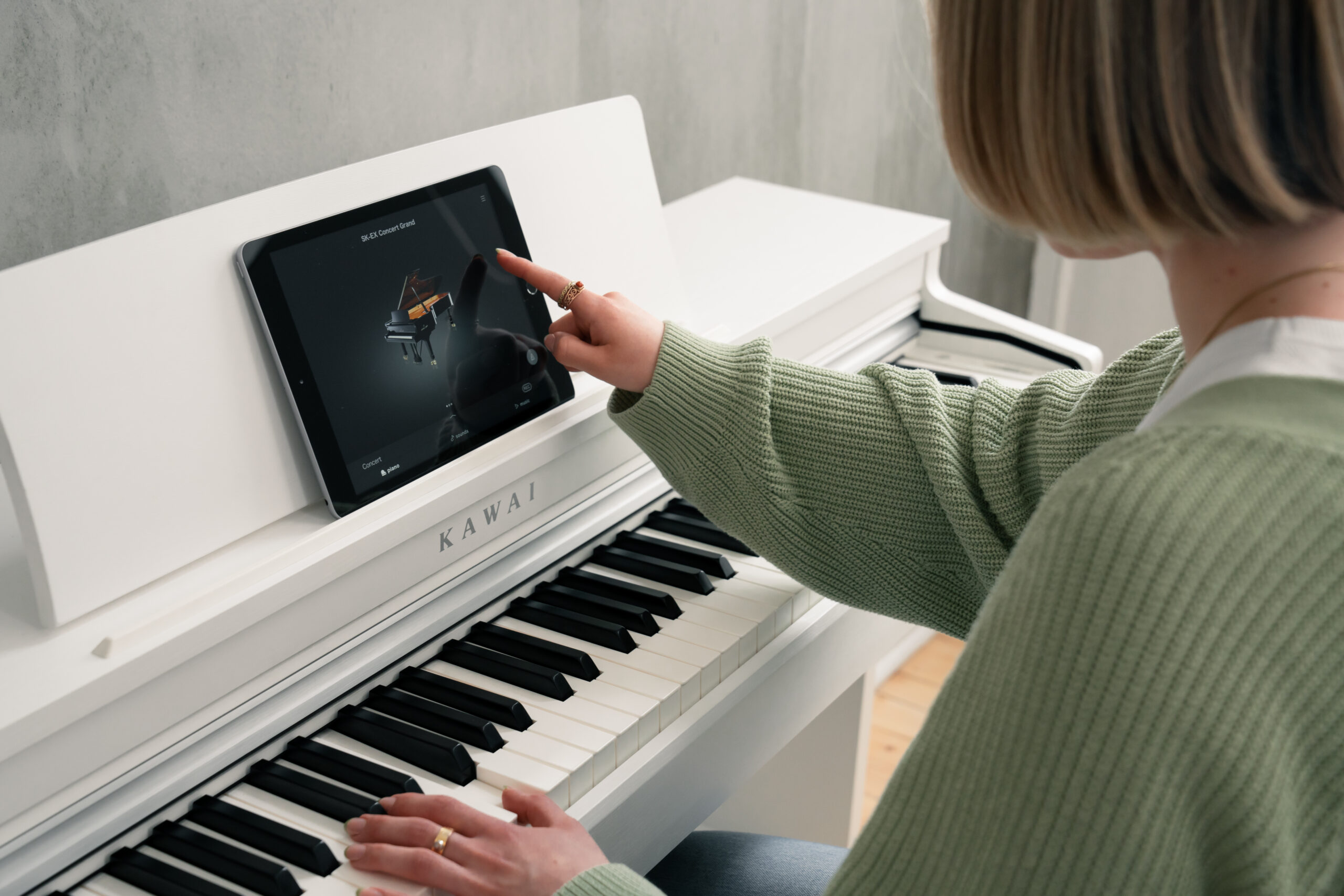 Kawai CN201 Digital Piano - Image 4
