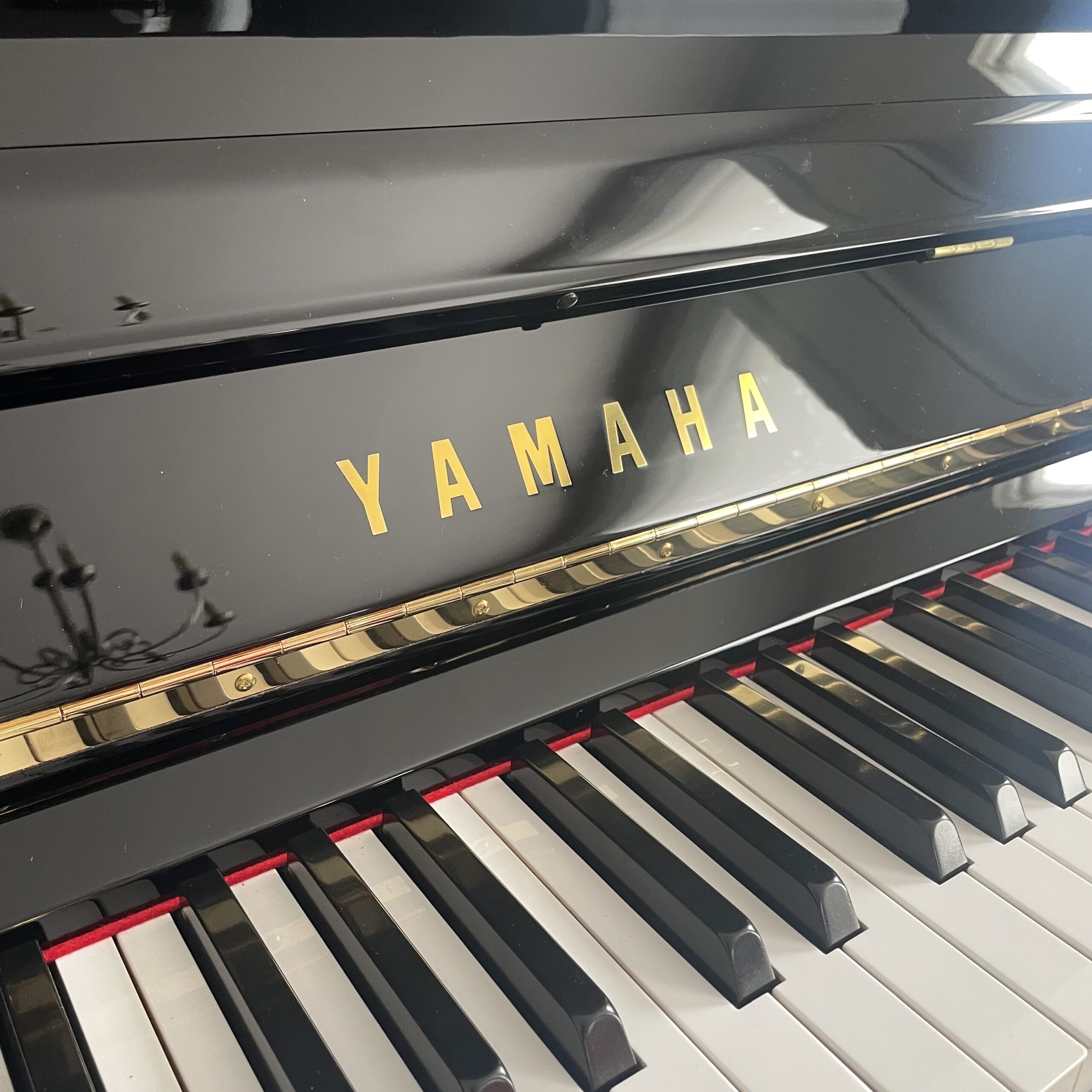 A Yamaha UX3 Upright Piano - Image 4