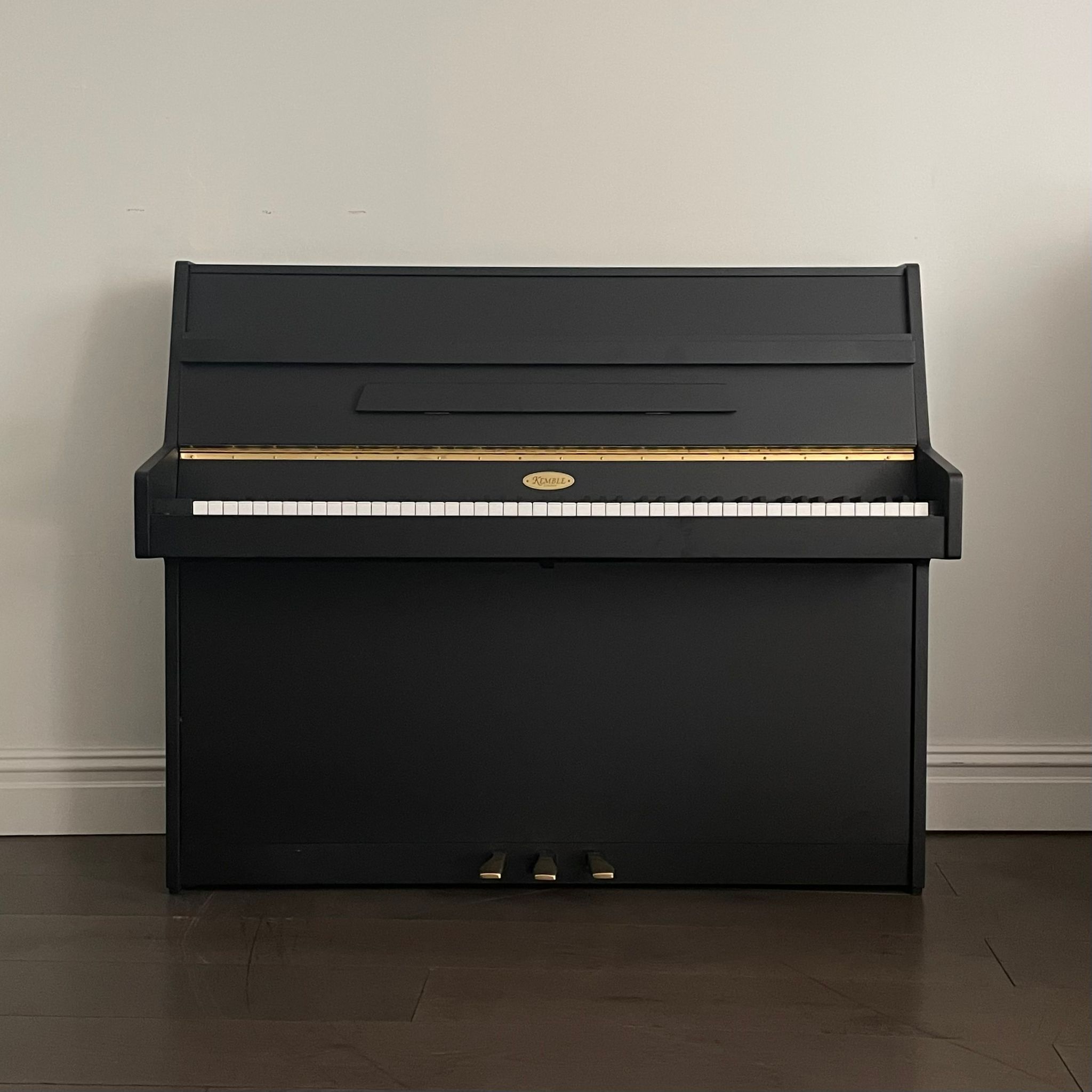A Kemble Painted 7 Octaves Upright Piano