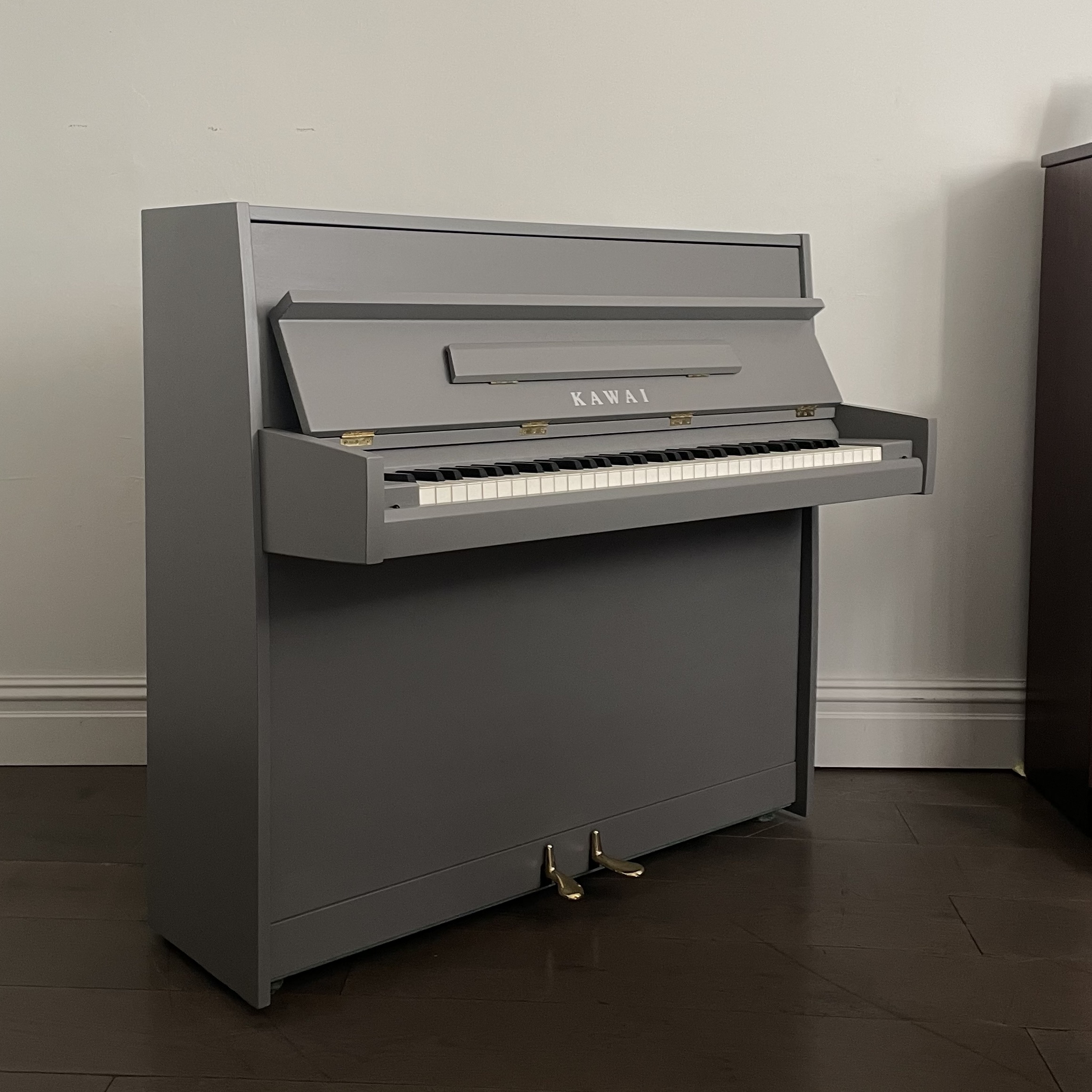A Kawai 5 Octave Painted Piano - Image 3