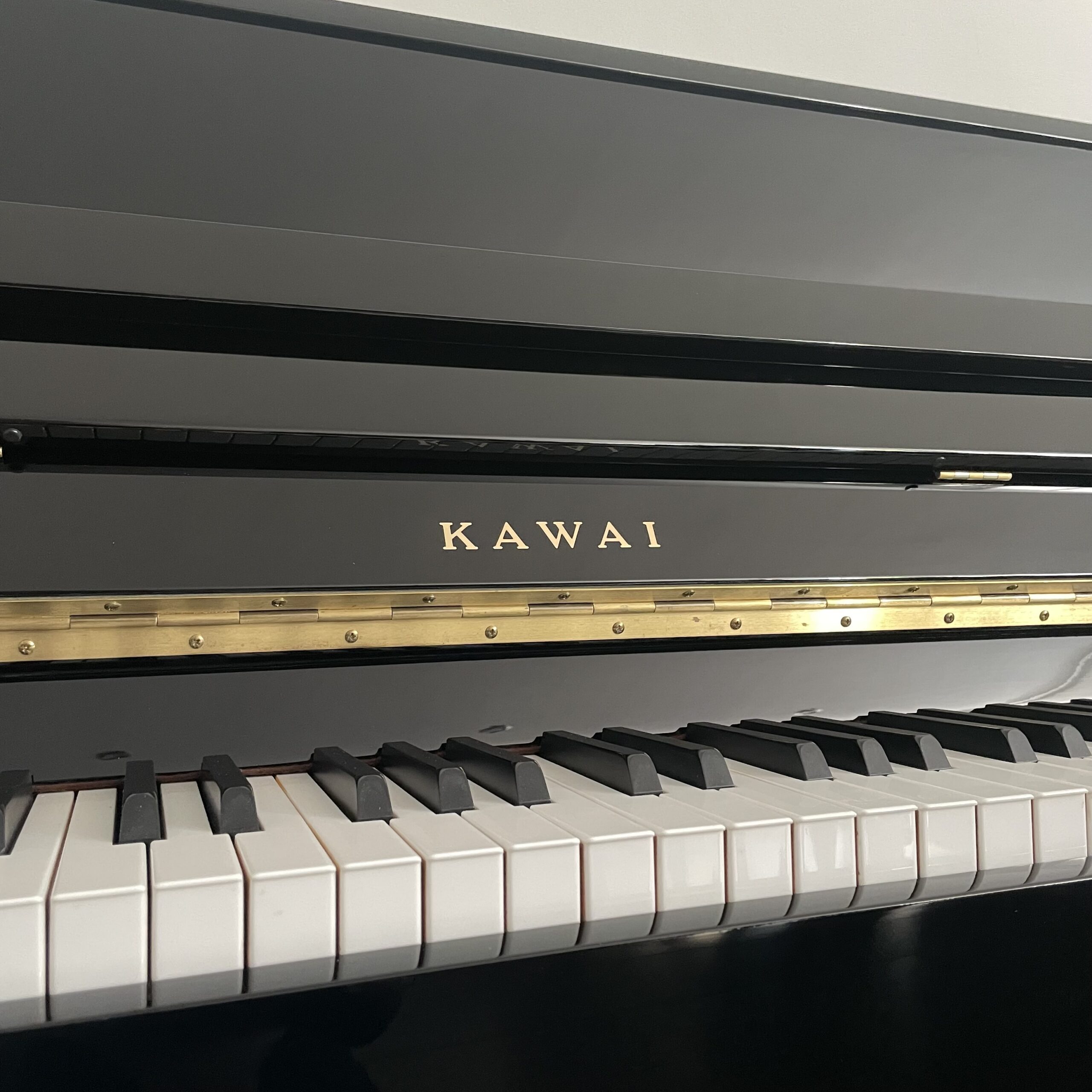 Kawai KX-10 Upright Piano - Image 4