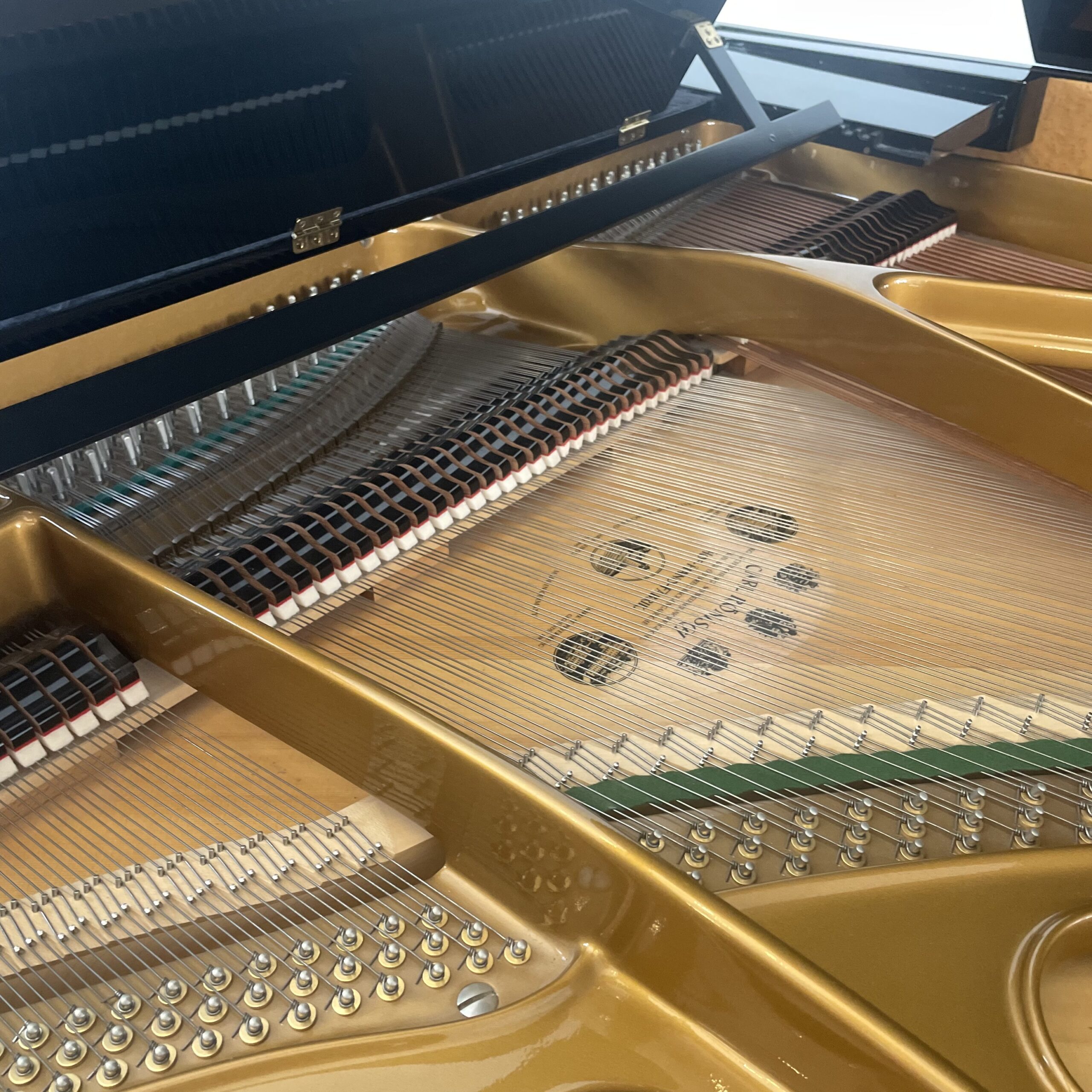 A Ronisch 192 Grand Piano - Image 5